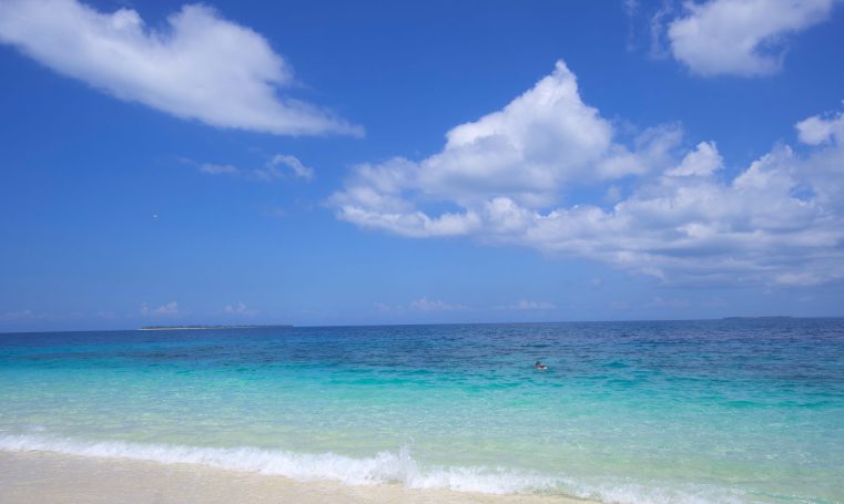 Pilar-swimming-nakupenda-sandbank
